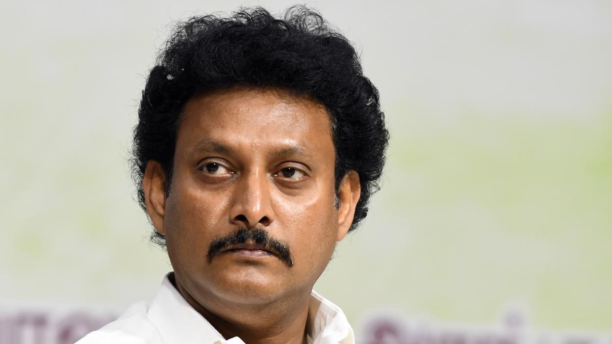 Minister Anbil Mahesh